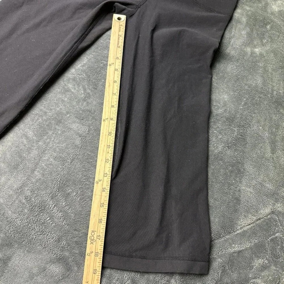 Lululemon Reversible Groove Crop Pant Black size 4 - Picture 5 of 12